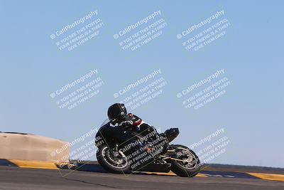 media/Mar-12-2022-SoCal Trackdays (Sat) [[152081554b]]/Turn 9 Side (145pm)/